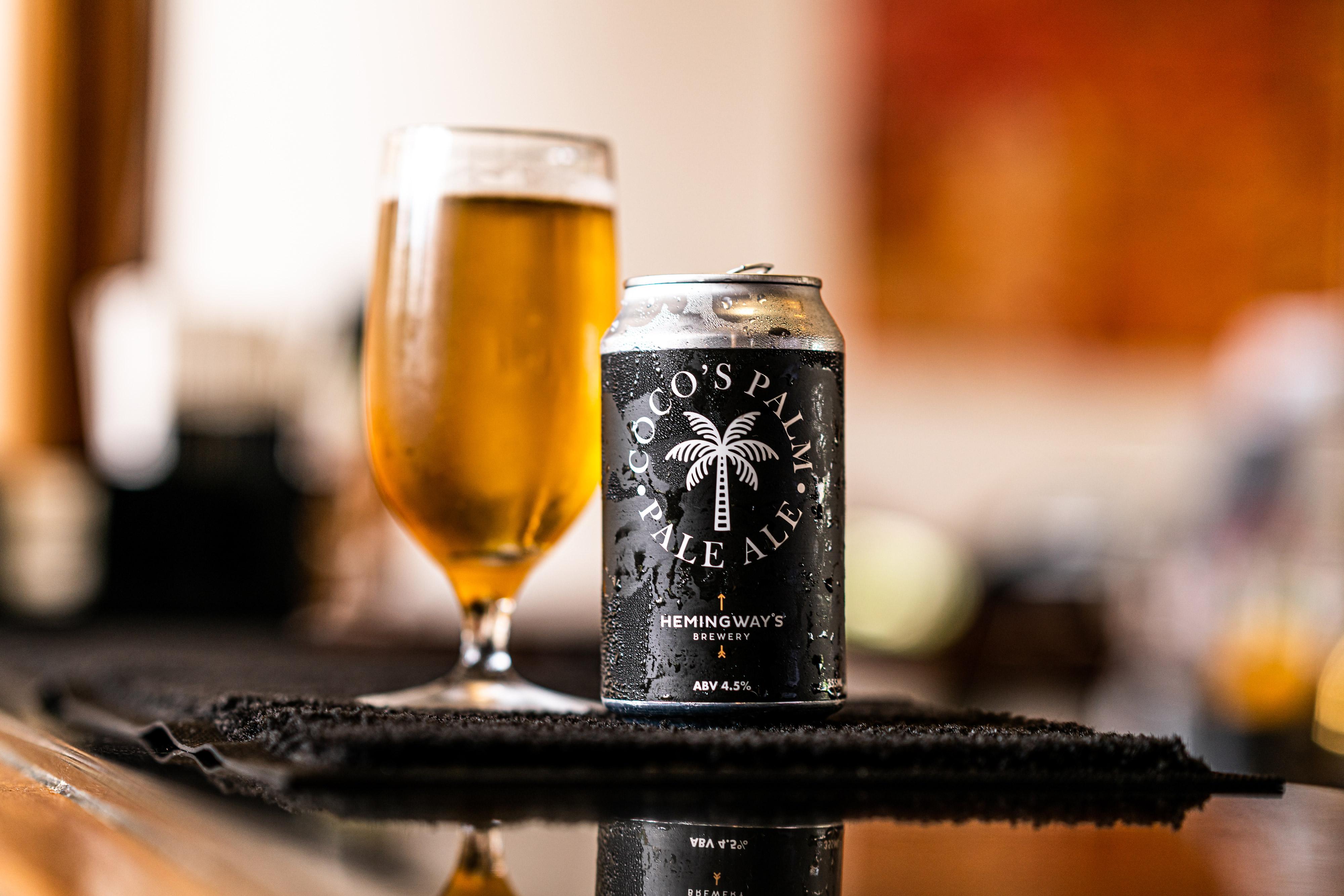 Pullman Cairns International Hotel Eksteriør billede A beer from the Cocos Pilsen range