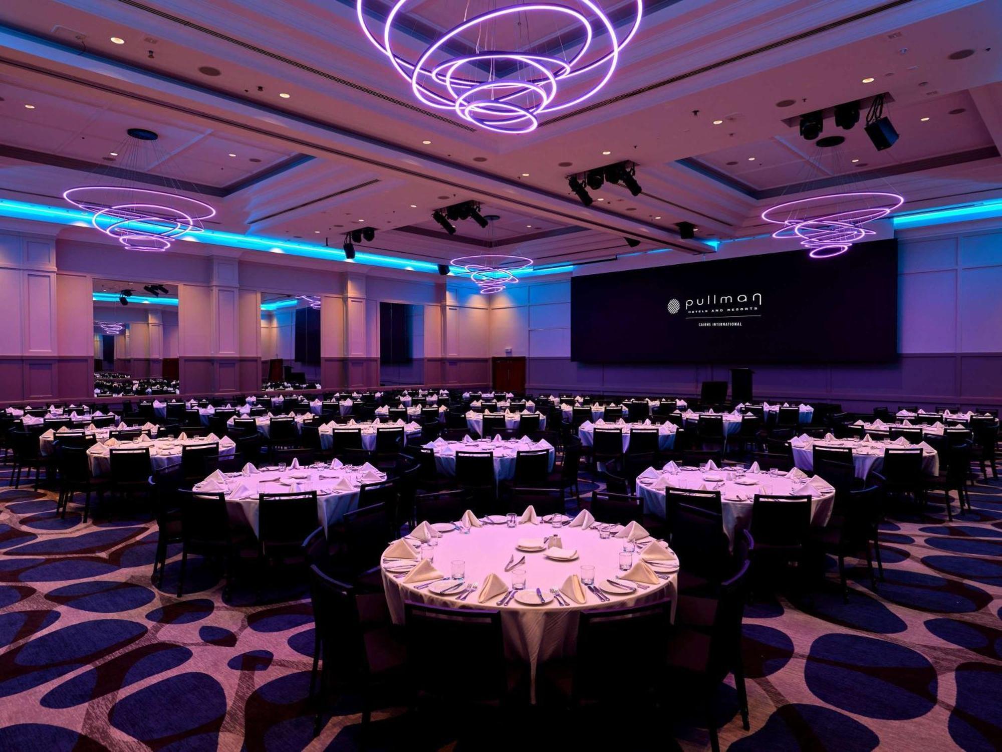 Pullman Cairns International Hotel Eksteriør billede The ballroom