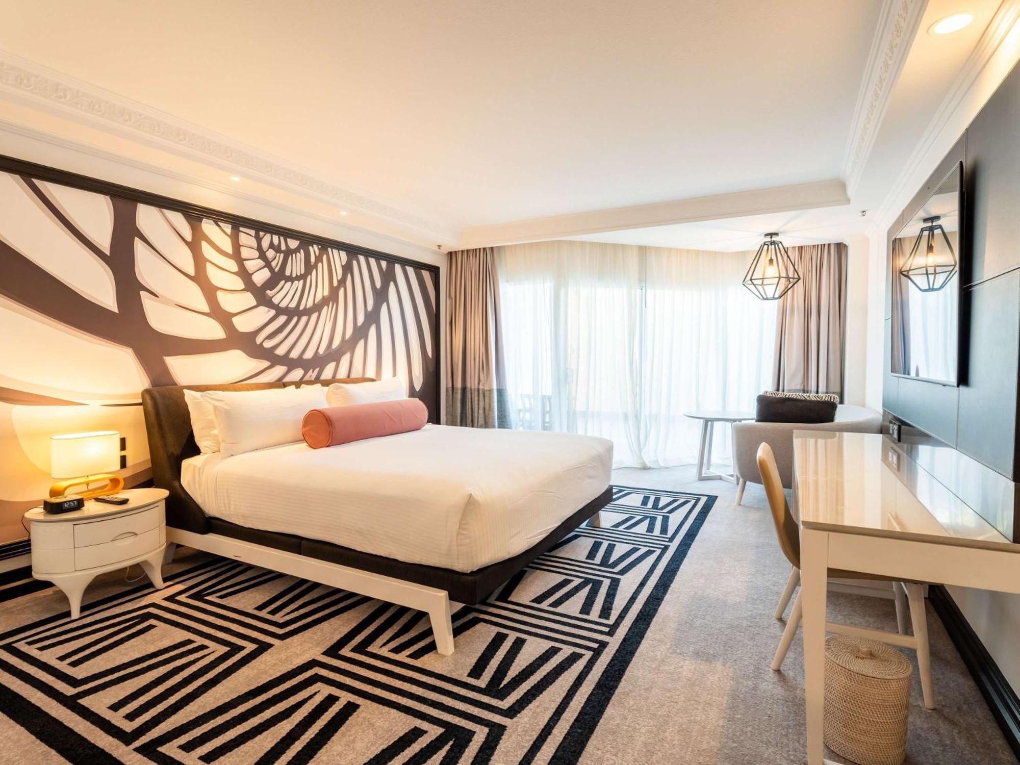 Pullman Cairns International Hotel Eksteriør billede Deluxe Room